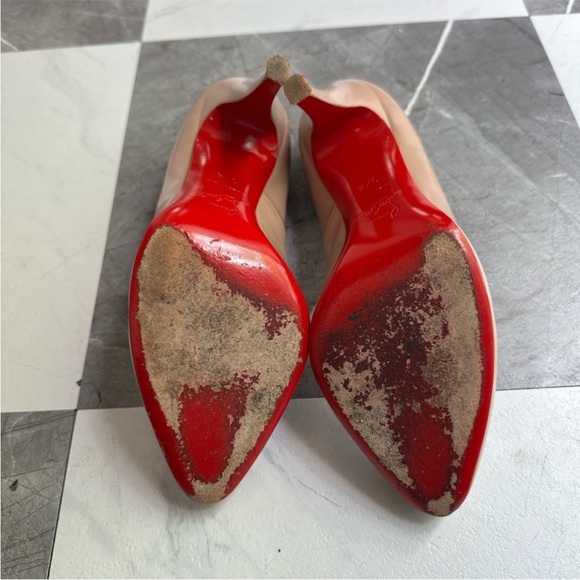 Christian Louboutin Nude Patent Heels - Picture 10 of 10